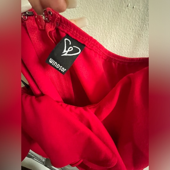 worn once, prom dress from Windsor , size small, bright red dress - Picture 10 of 14